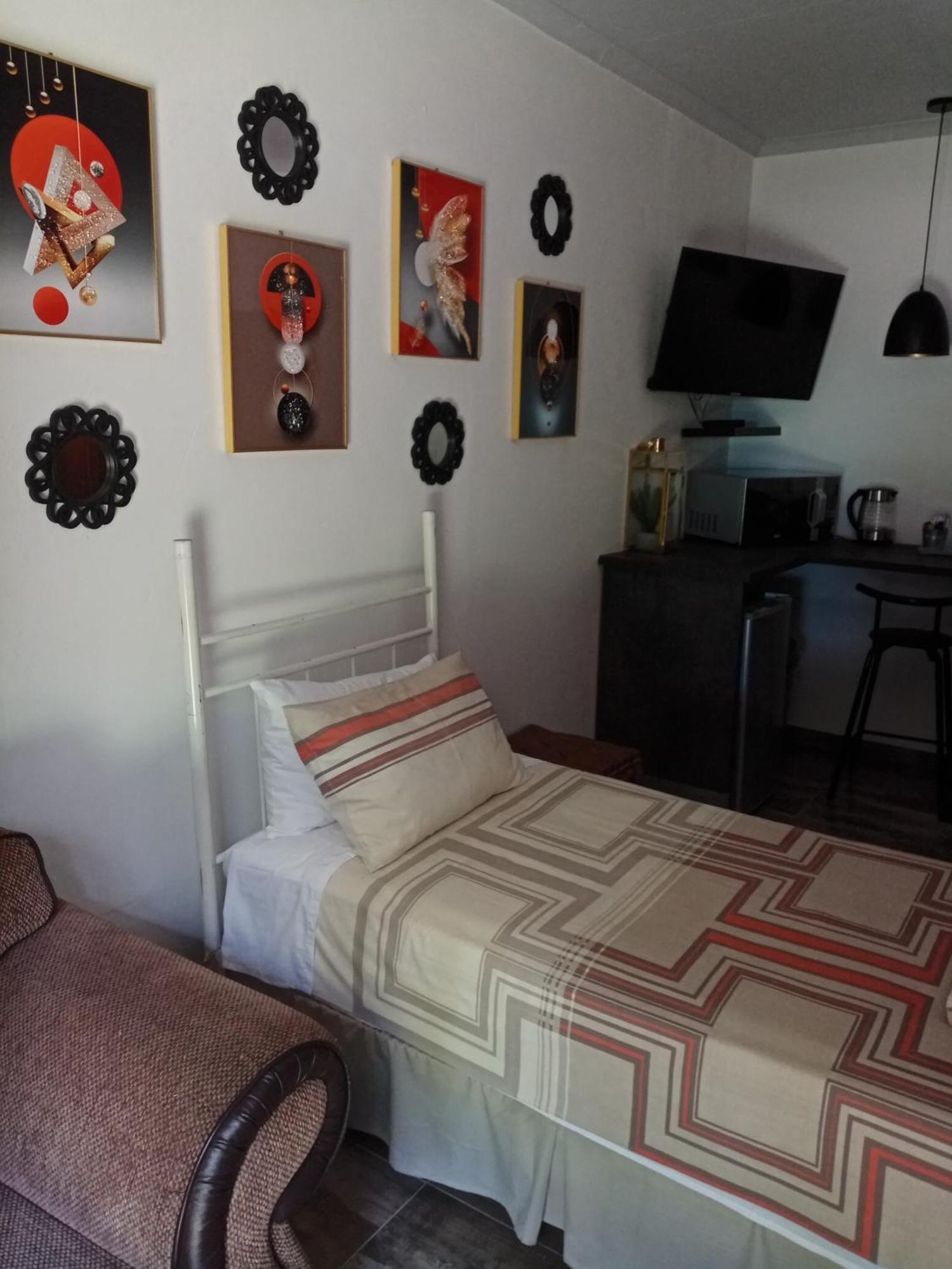 De La Rose Guesthouse Lephalale Esterno foto