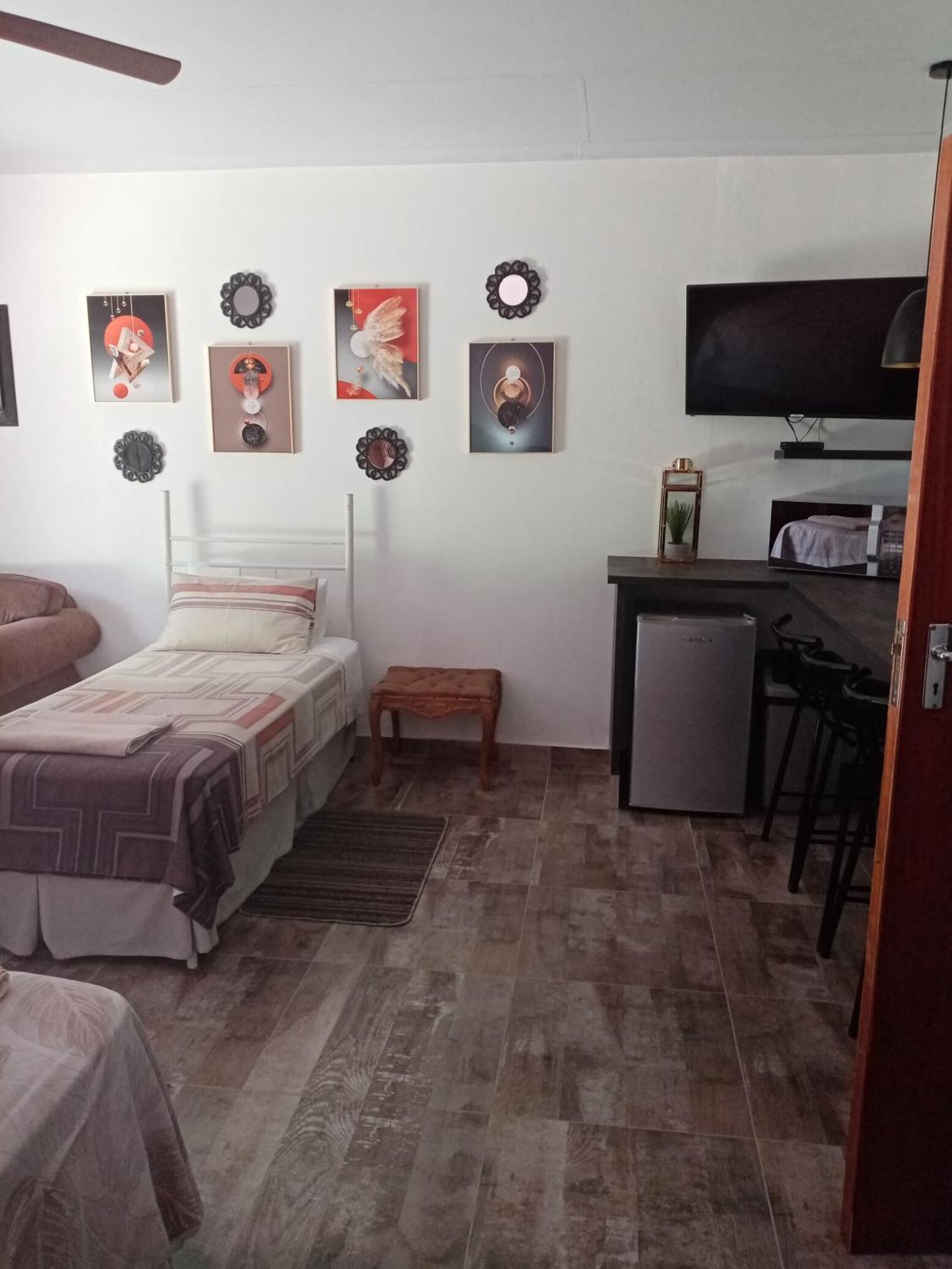 De La Rose Guesthouse Lephalale Esterno foto