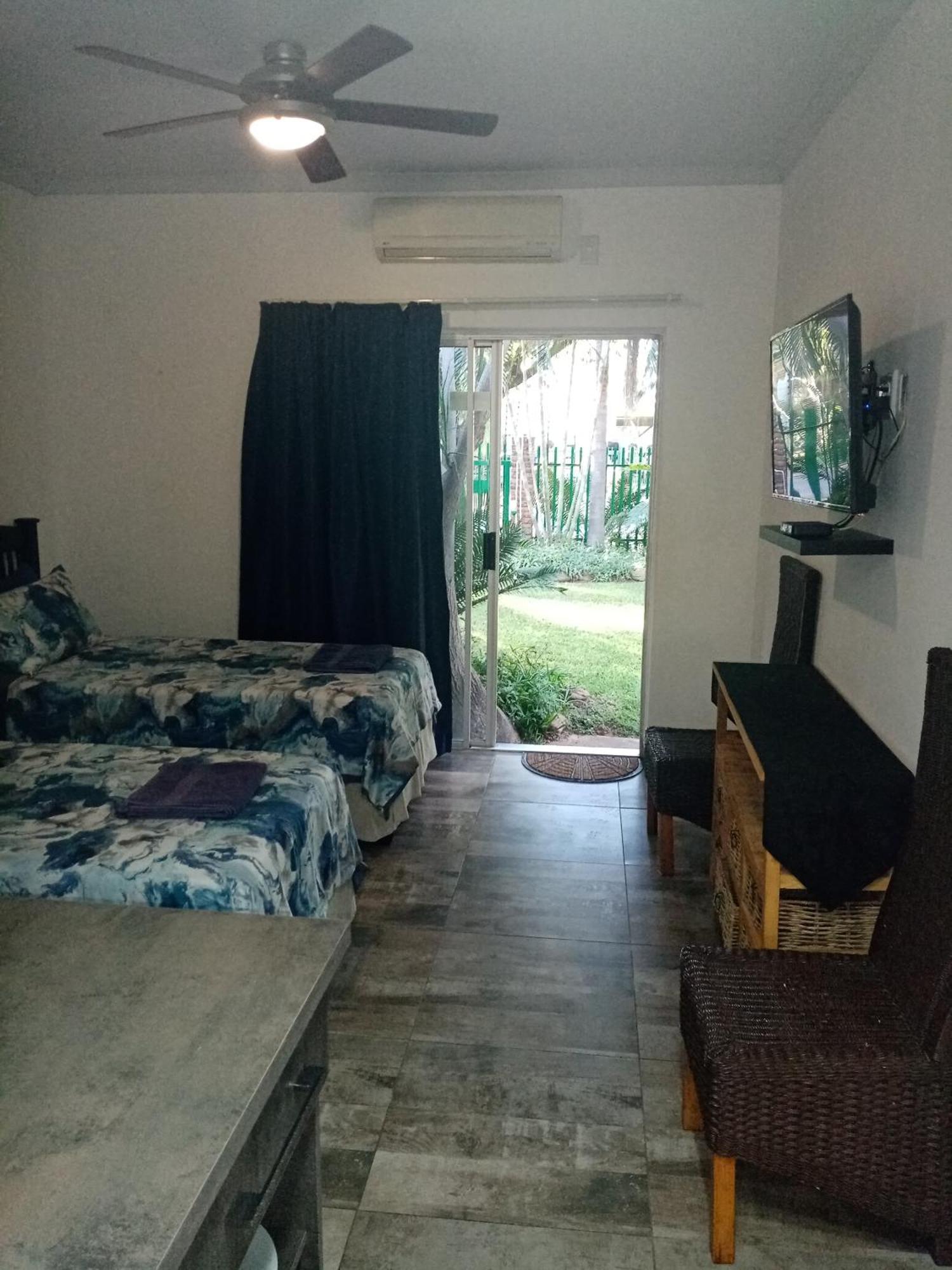 De La Rose Guesthouse Lephalale Esterno foto